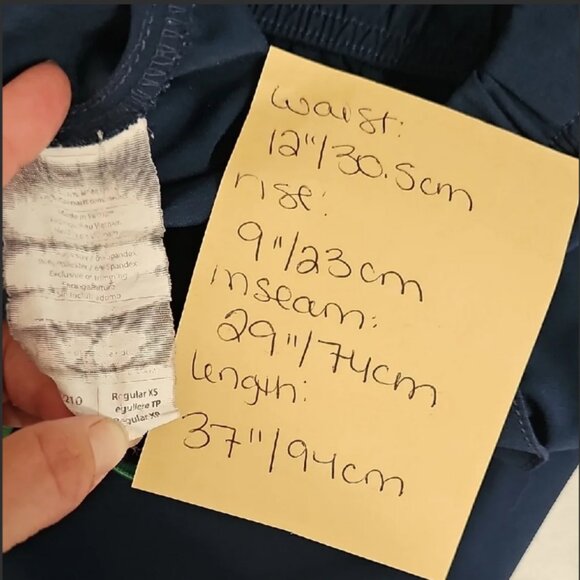 Carhartt XS Scrub Bottoms with Green Drawstring - Picture 2 of 14